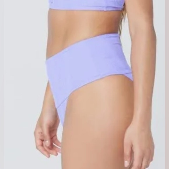 L Space Pointelle Bikini Set - Picture 4 of 6